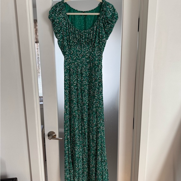 Madewell Dresses & Skirts - Madewell Green Floral Maxi Dress with Puff Sleeves